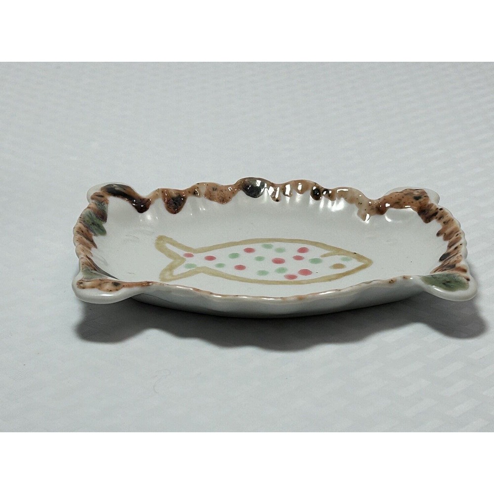 Hand Made &‎ Painted Ceramic 5.5” Fish Trinket/Soap Dish - Picture 5 of 12